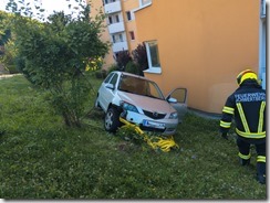 Komposthaufenbrand und Fahrzeugbergung in Schwertberg
